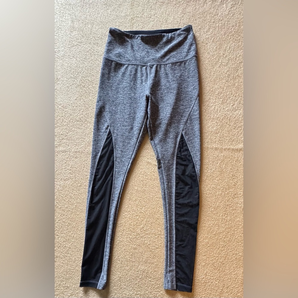 PINK Victoria's Secret Gray and Black Leggings